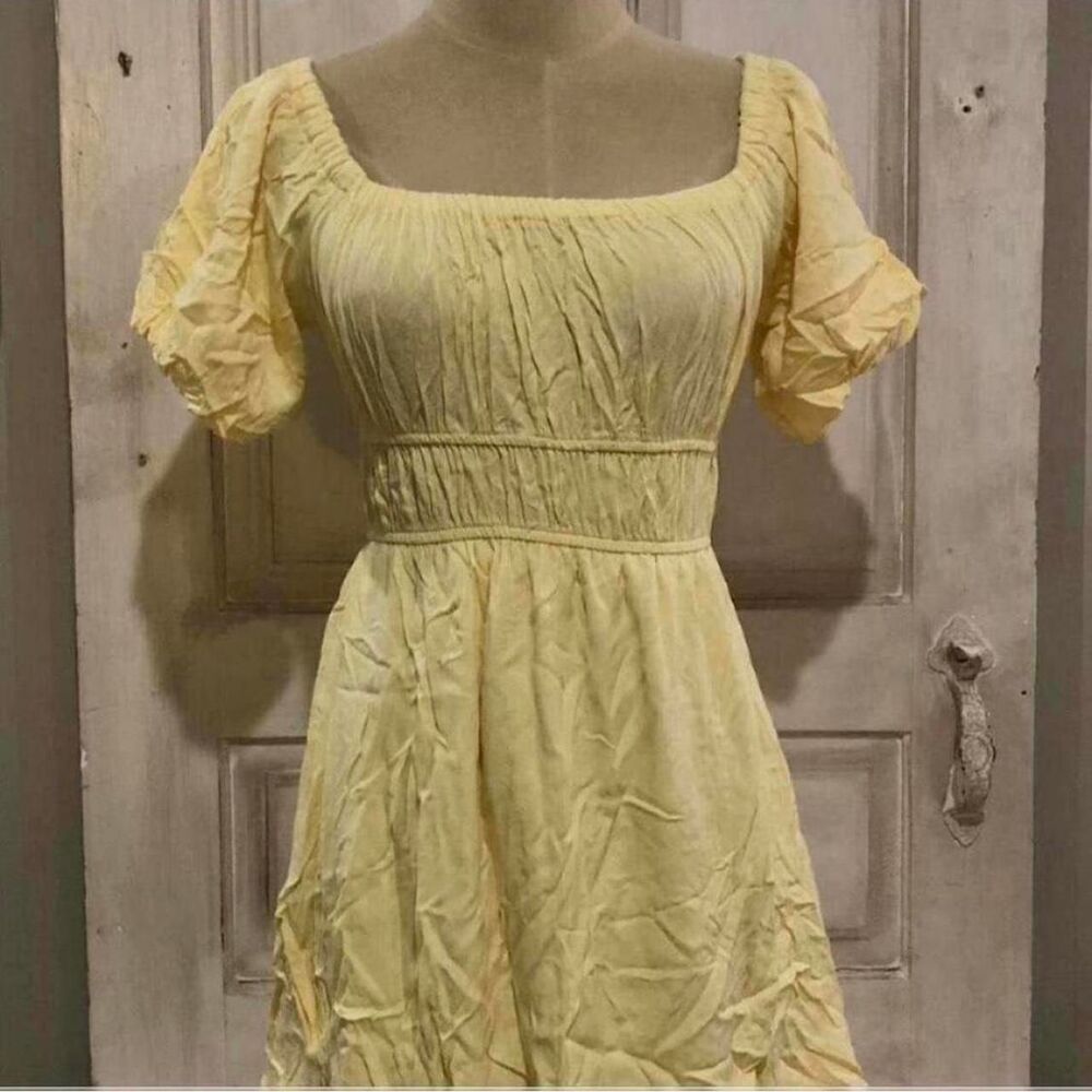 Forever 21 Women’s Dress Short Sleeve Puffy Sleeve Elastic Waist Size S Summer